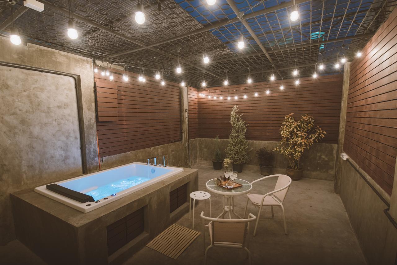 Moon House Hostel Bangkok Kültér fotó